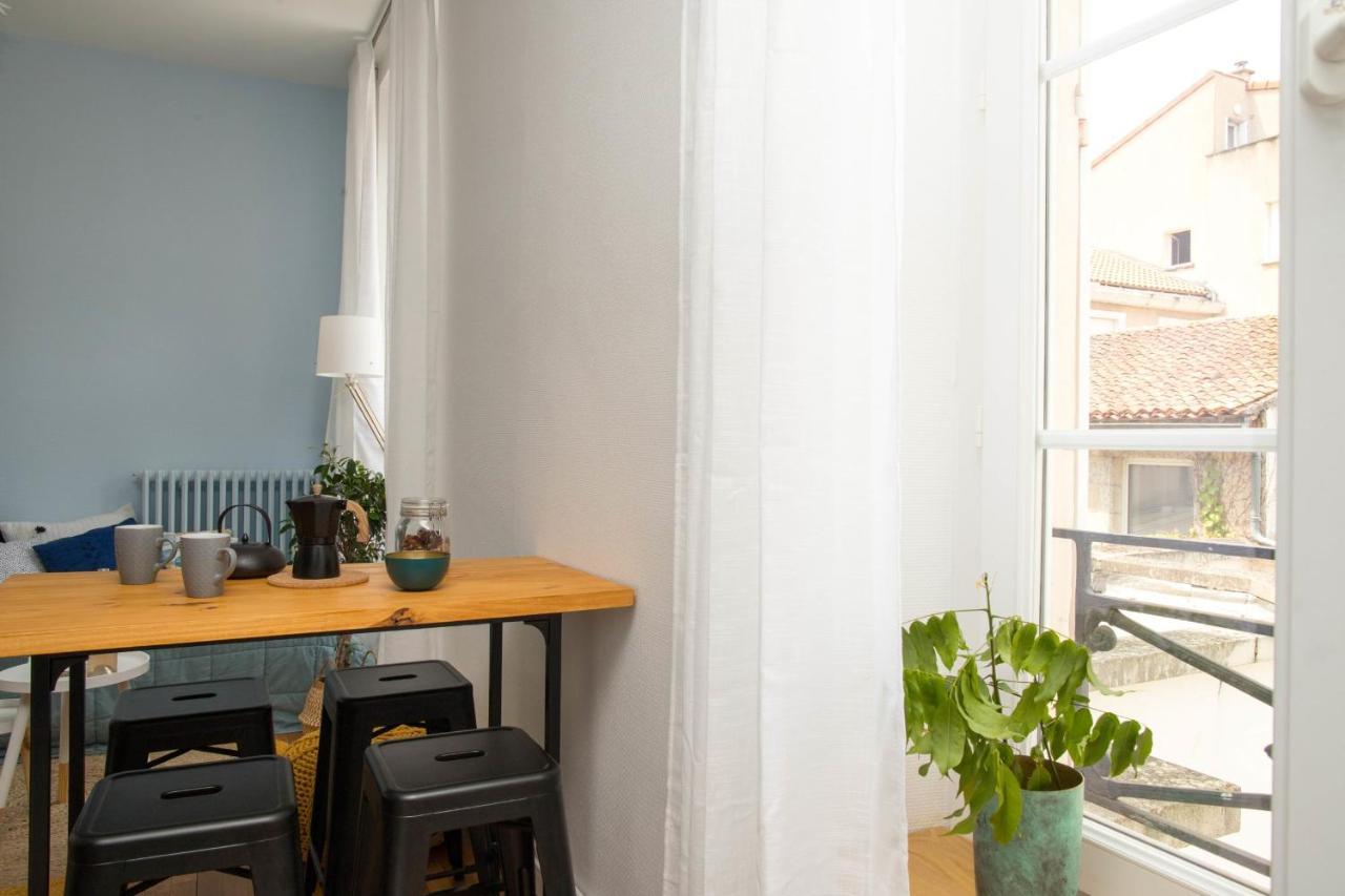 Grand Studio Zen Dans L'Hyper Centre De Poitiers Apartment Bagian luar foto
