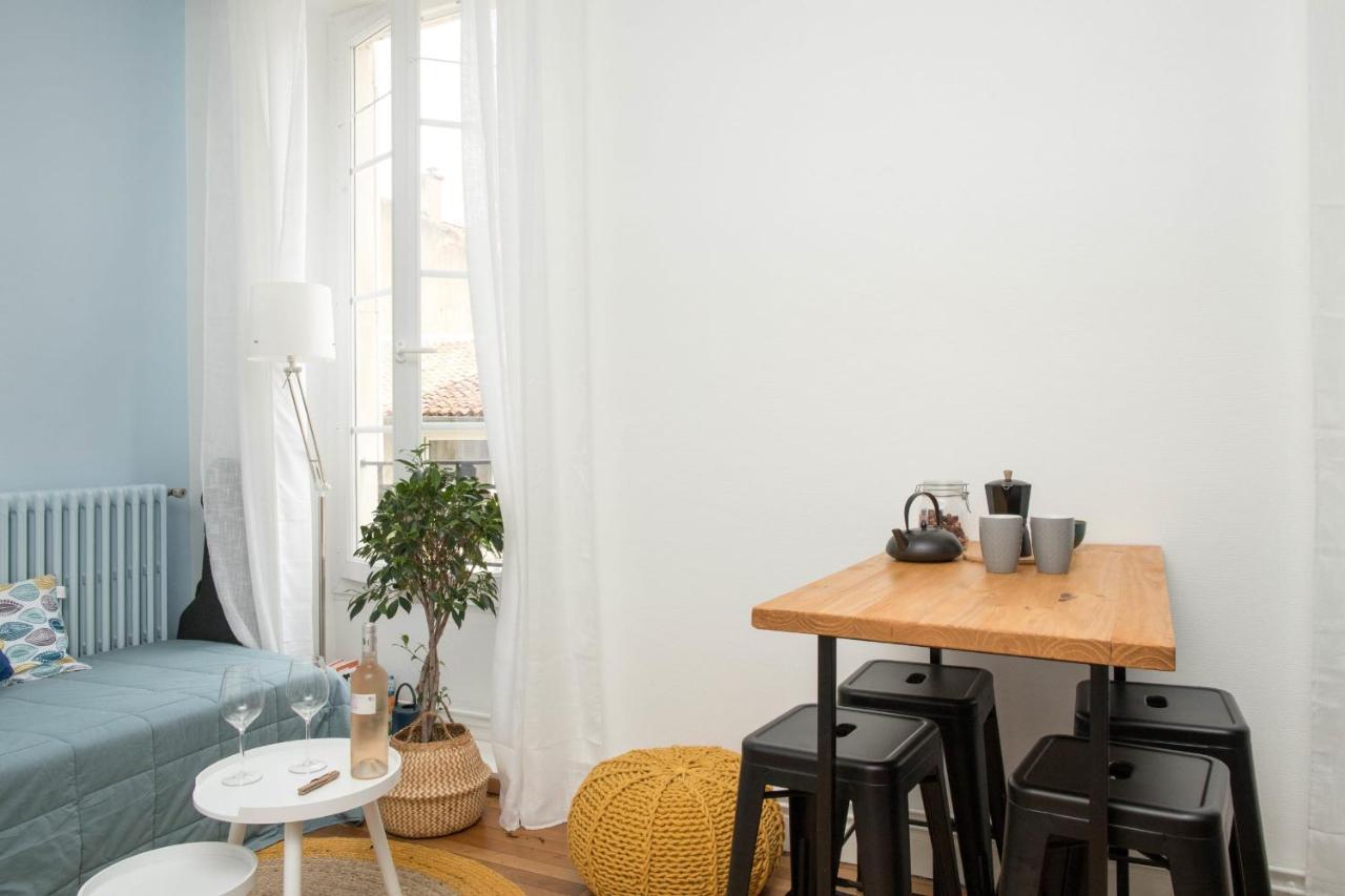 Grand Studio Zen Dans L'Hyper Centre De Poitiers Apartment Bagian luar foto