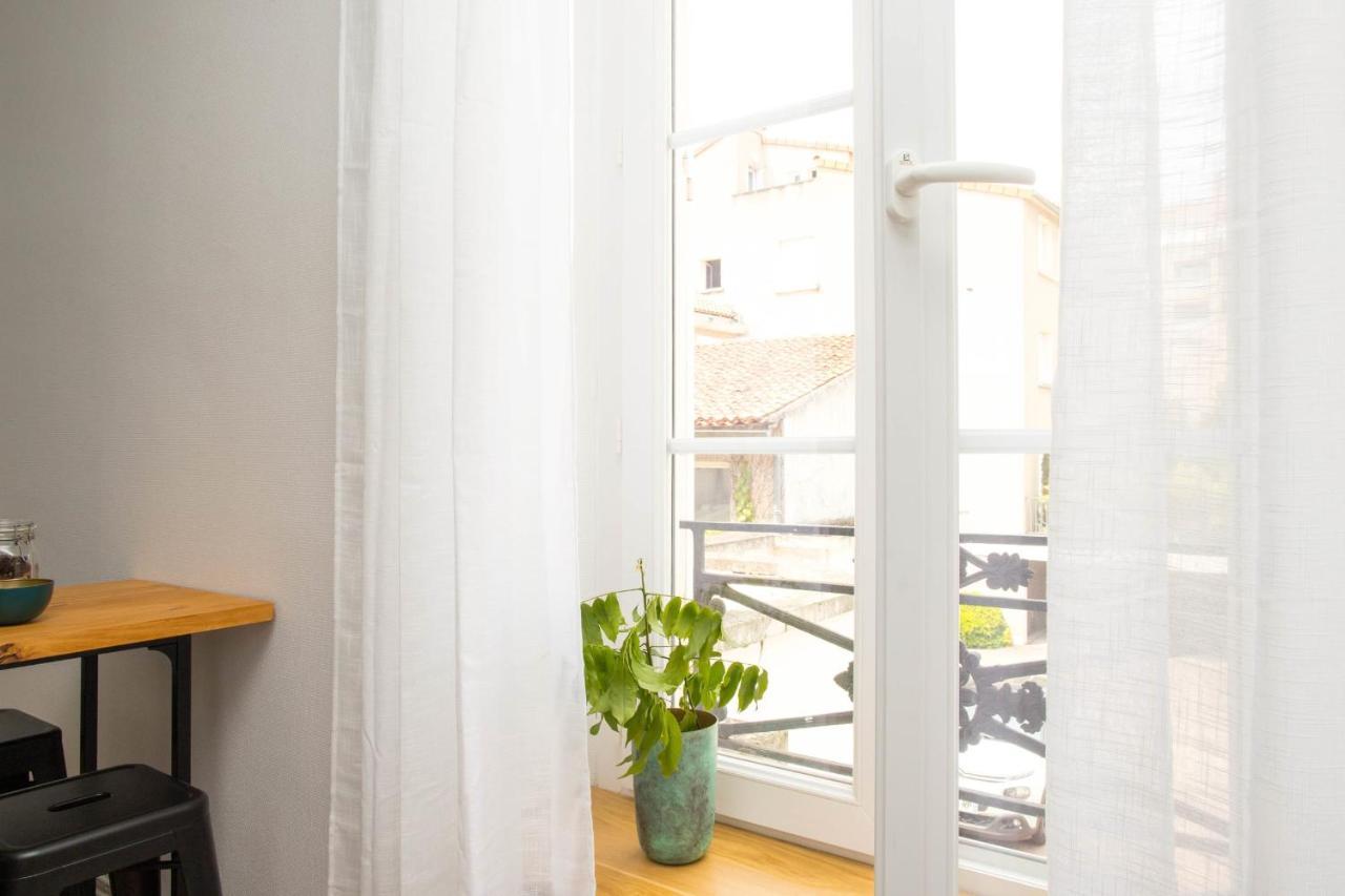 Grand Studio Zen Dans L'Hyper Centre De Poitiers Apartment Bagian luar foto